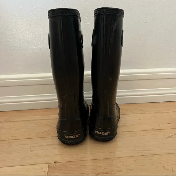 Bogs Rubber Rain Boots in black - Picture 6 of 13